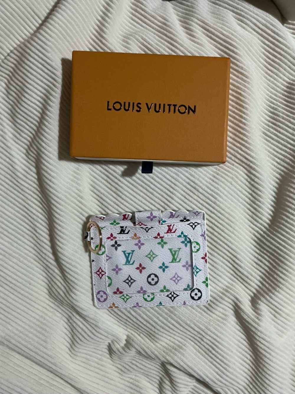 Louis Vuitton Orange Gift Box with Black Logo - Picture 3 of 3
